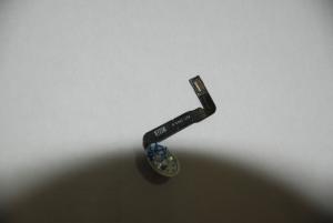 Фронтальная камера iPhone 4S